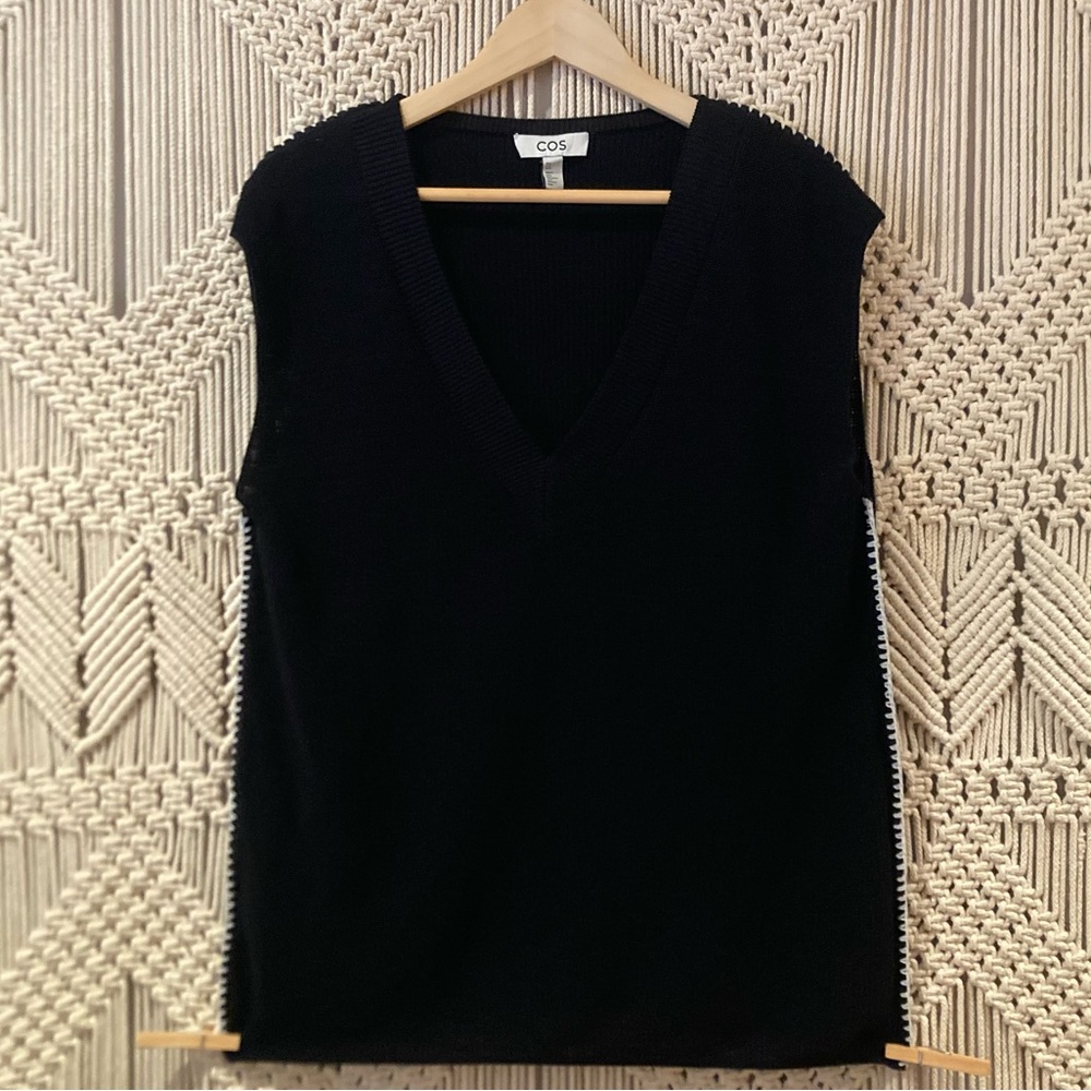 COS Black Sweater Vest White Contrast Stitching